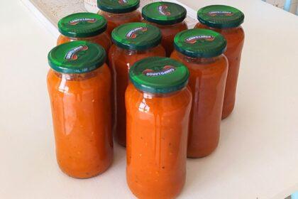 Conserva de polpa de tomate caseiro e pasteurização