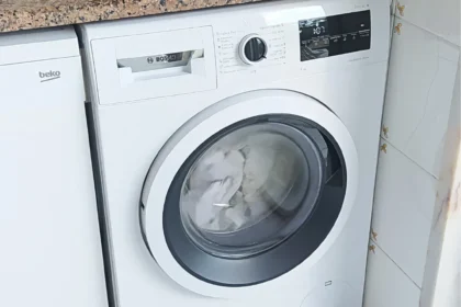 amaciador de roupa caseiro